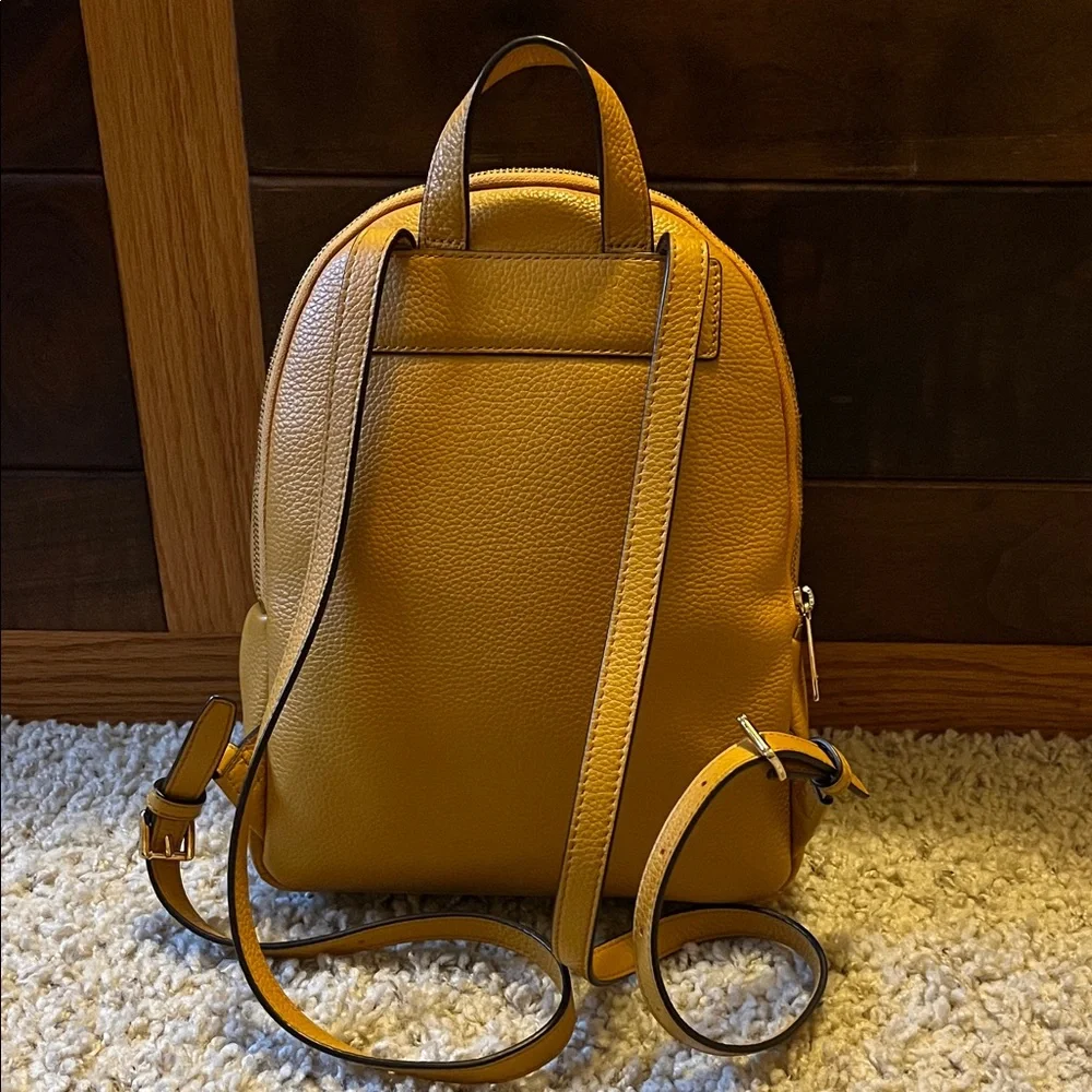 Michael Kors ‘Erin’ Medium Leather Backpack - Picture 4 of 12